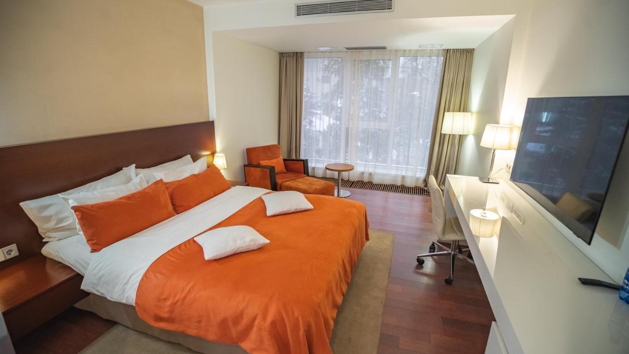 Park Hotel Almaty Exterior foto